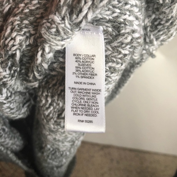 Express Gray White Marled Cable knit Sweater - Picture 6 of 7